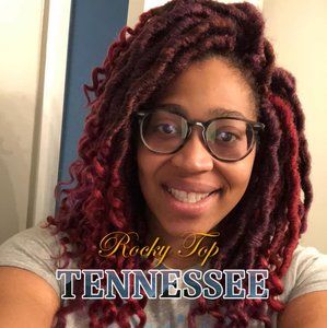 Meet your Posher, Dawne